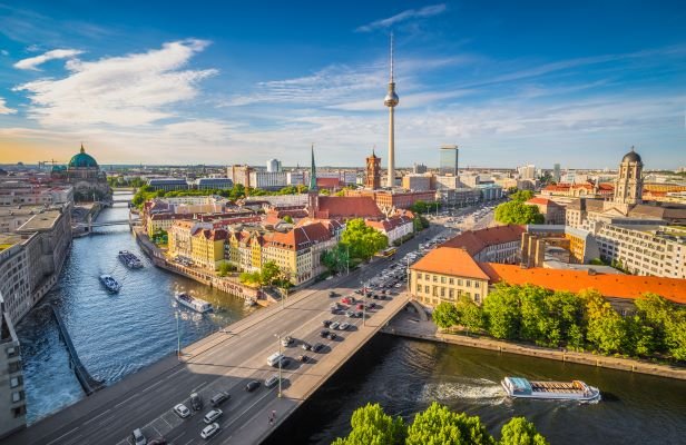 Berlin to Prague: a complete guide