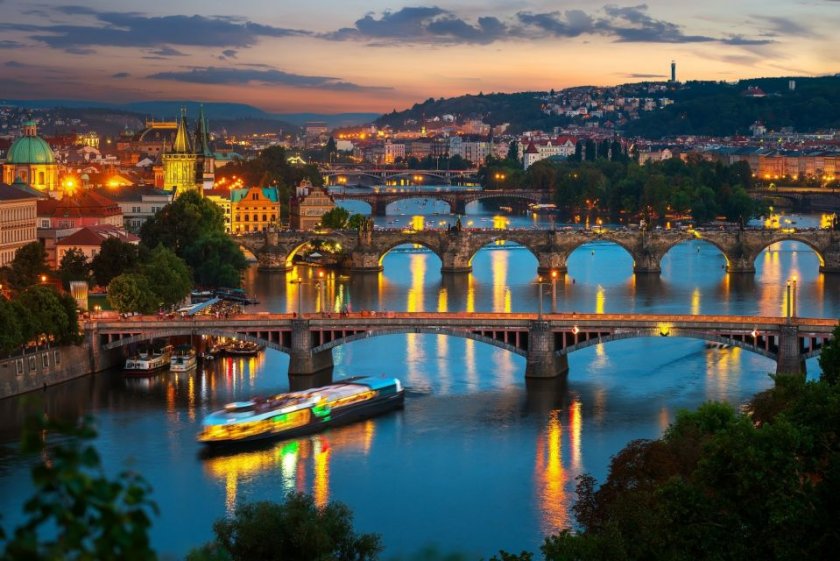 Vltava River Night Cruise Prague: a review