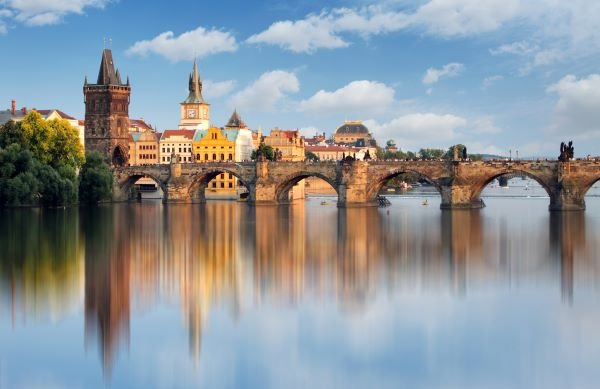 TOP places to visit in Prague: Charles Bridge