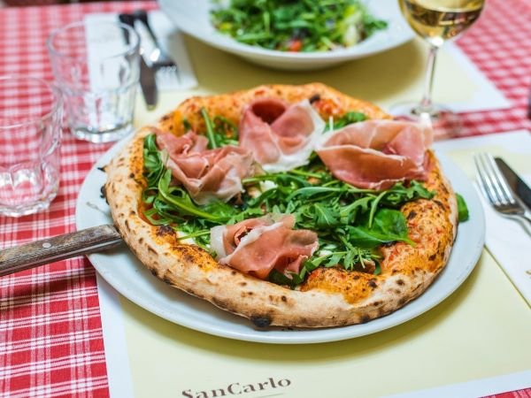 Best pizza in Prague: San Carlo