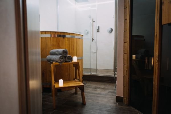 Experiential and Private Saunas in Prague: Relax Ladronka