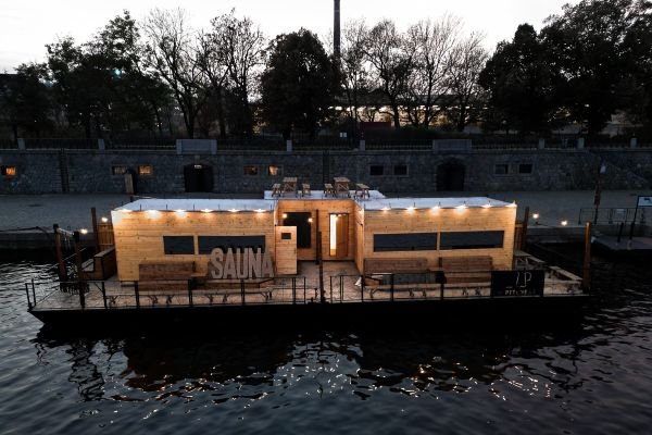 Experiential and Private Saunas in Prague: The Pitchers